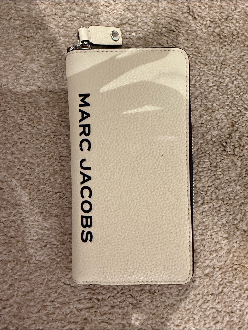 Marc Jacobs Cream Zip-Around Phone Wallet Case with Logo